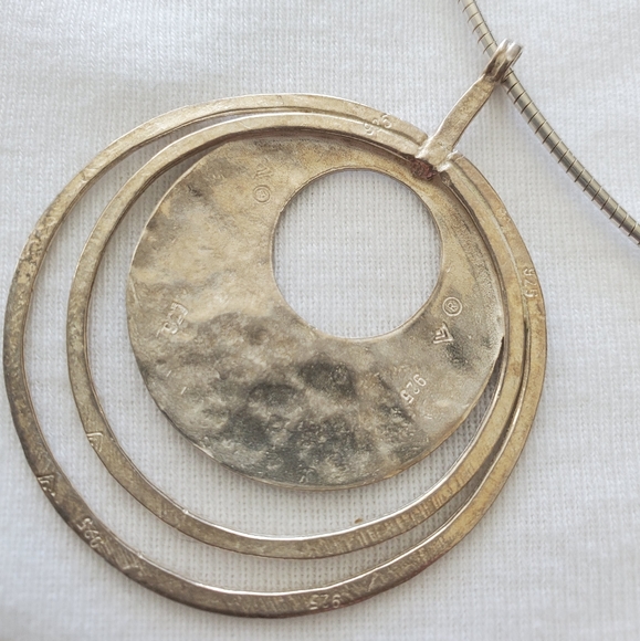 Retired Silpada Circle Pendant with Necklace - Picture 4 of 4
